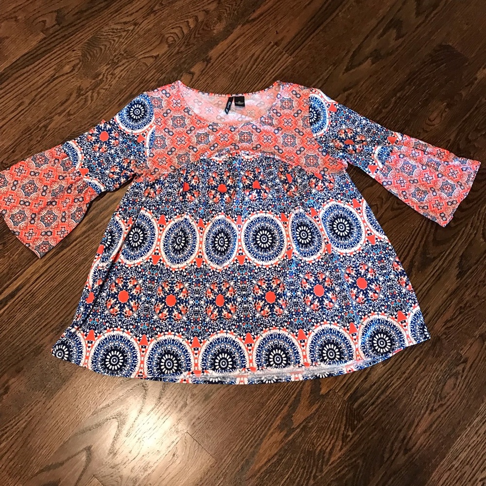New Direction bell sleeved blouse size 0X